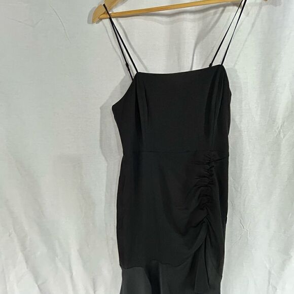 NWT black Express dress Medium adjustable spaghetti straps gathered at s… - Picture 4 of 7